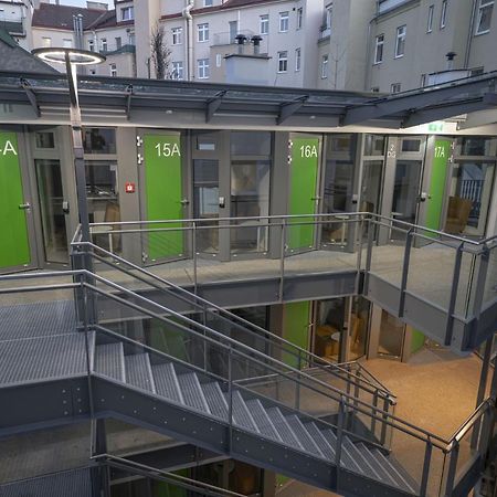 Smart Nano Living - Wien Hauptbahnhof - Self Check-In Exterior photo